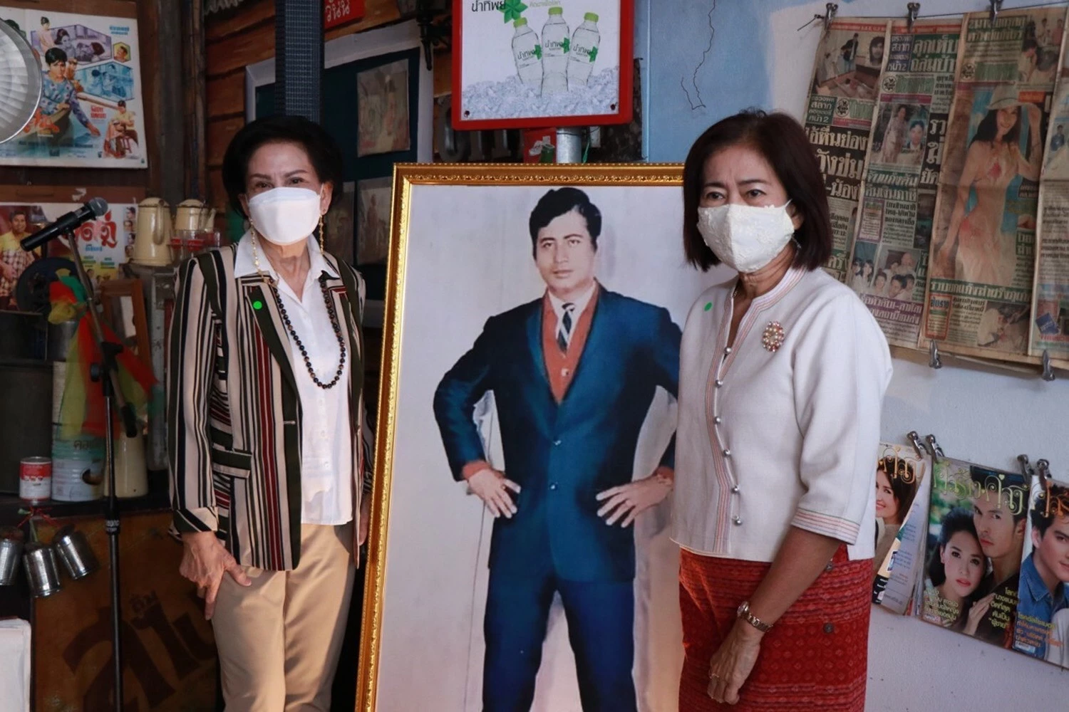 เปิดพิพิธภัณฑ์ มิตร ชัยบัญชา จุดธูป "เลขเด็ด" ลุ้นโชคหวยตรุษจีน