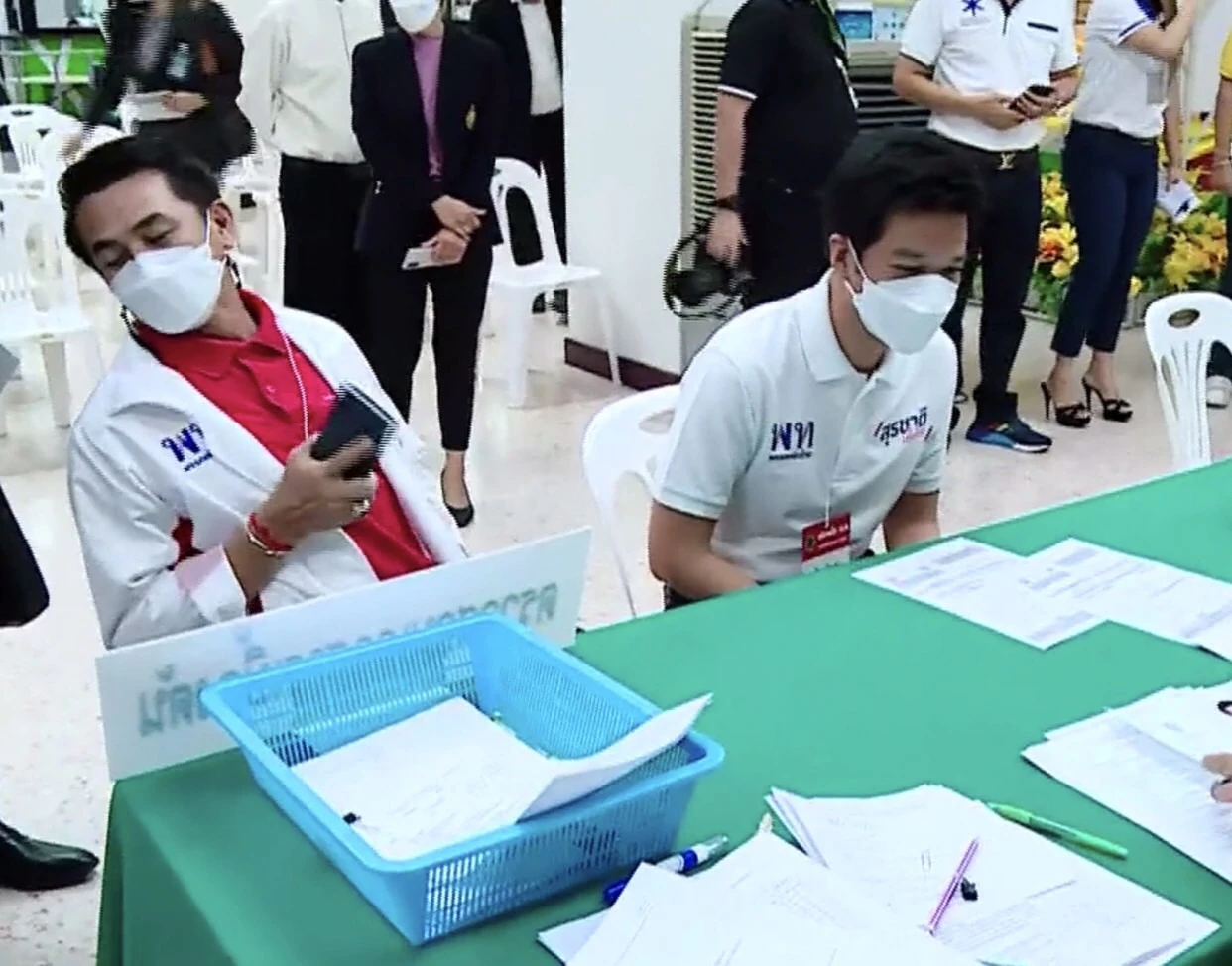 เช็คเลยเบอร์ไหนบ้าง หลักสี่คึกคัก ผู้สมัครรับเลือกตั้งซ่อมส.ส.แห่สมัคร