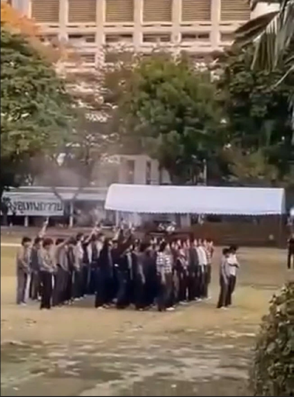 "ผบช.น."  เผย จับแล้ว 4 รุ่นพี่ "อุเทนถวาย" ยิงปืนขึ้นฟ้าวันสถาปนาสถาบัน