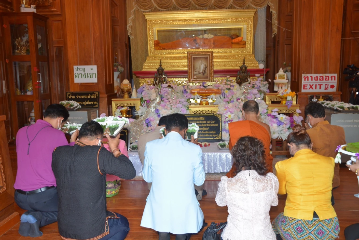 ศิษยานุศิษย์ เตรียมพร้อม 14 ก.พ. 65 พิธีไหว้ครู บูชาคุณ \"หลวงปู่สรวง\" ประจำปี