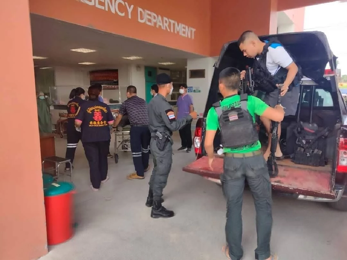 ยะลาป่วนไม่เลิก "คนร้ายลอบวางระเบิด"  ใกล้ถนนพาดรถไฟ ตร.สภ. ตาเซะ เจ็บ 2