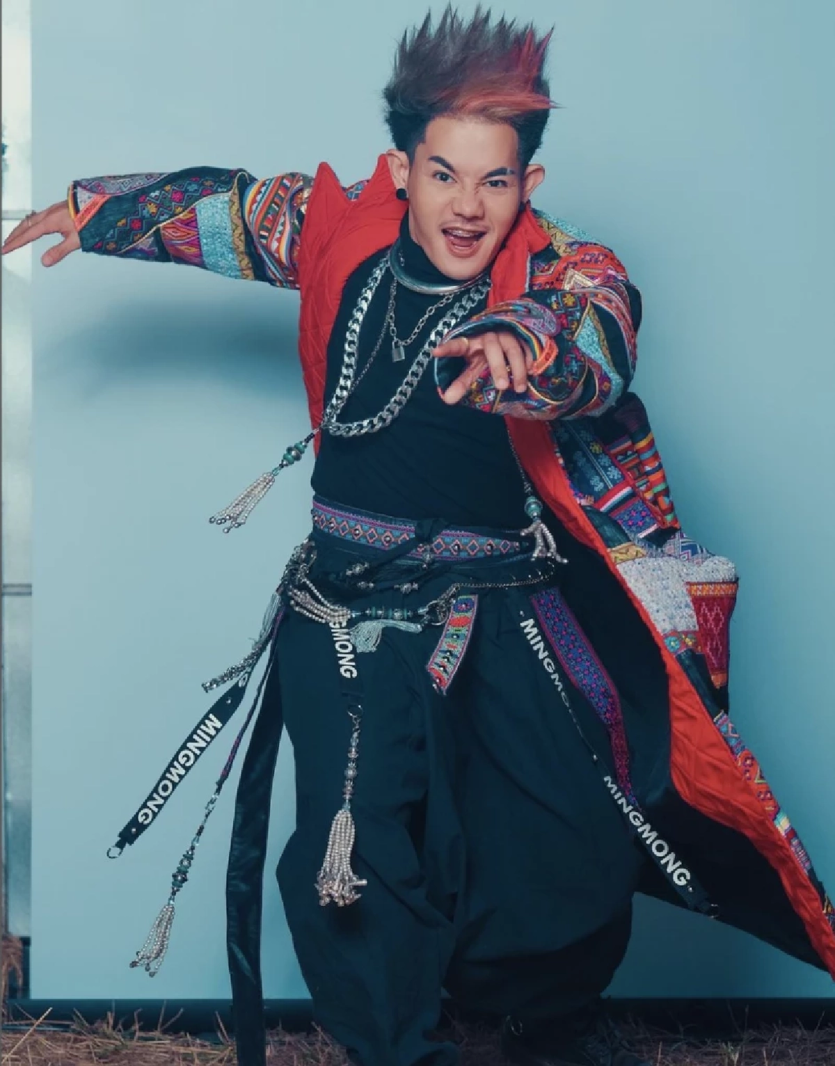 "เก่ง ธชย ประทุมวรรณ"เปิดของขลังห้อยคอ หลังชาวเน็ตถาม รู้แล้วรีบสาธุ