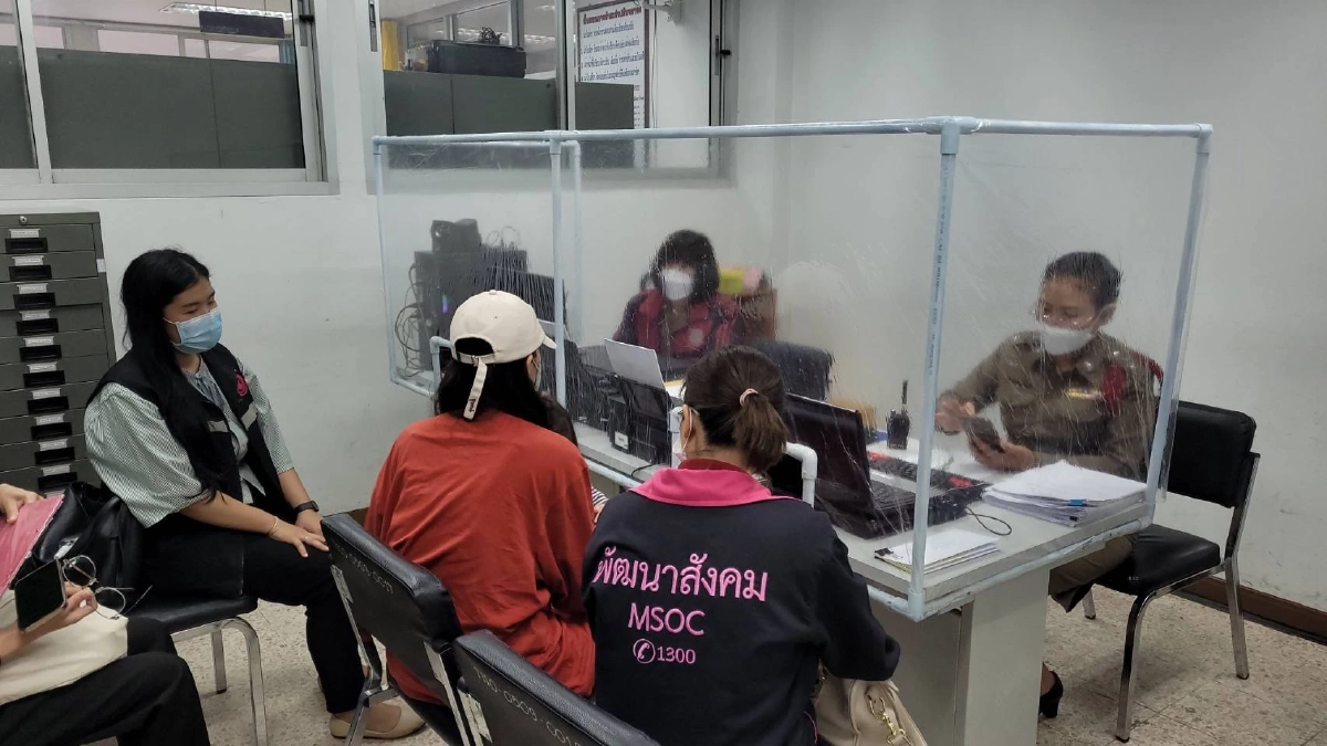 แม่สุดทน แจ้งจับ "พี่เลี้ยง"  ตีลูกสาววัย 2 ขวบ เป็นรอยแผลเขียวช้ำทั่วตัว