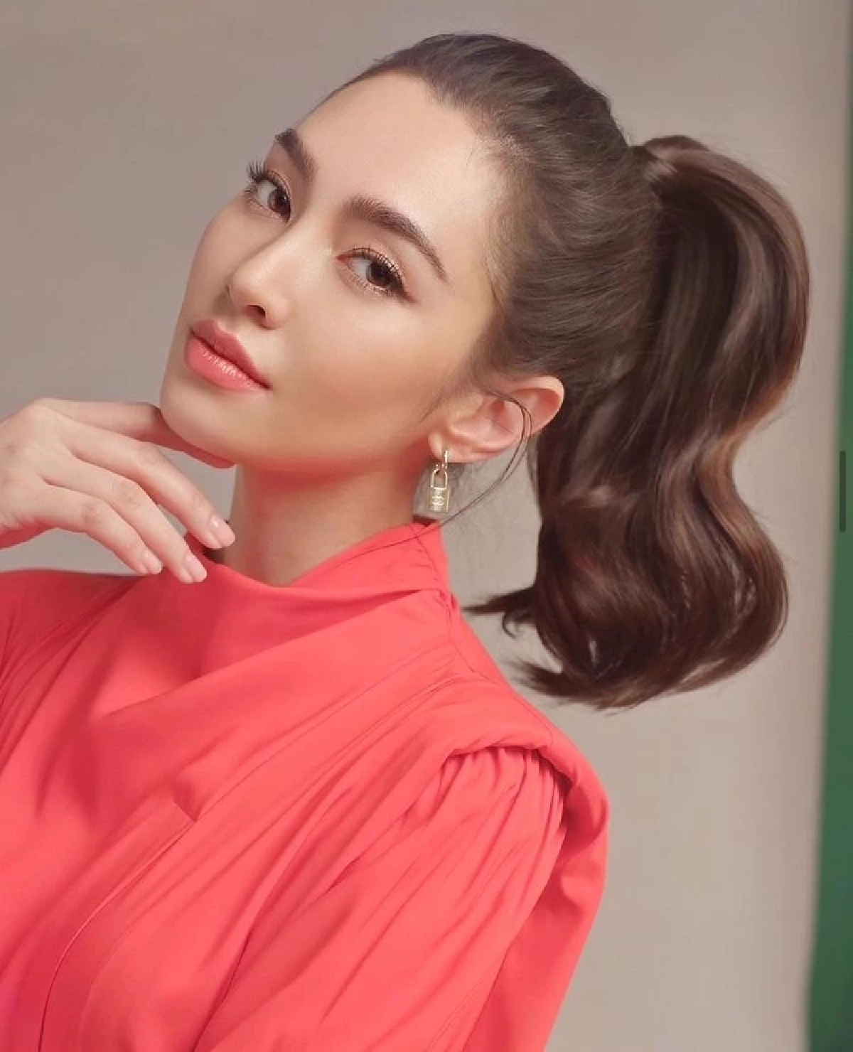 อุ๊ย "เบลล่า ราณี" โสดแล้วฮอตมาก เพจดังหลุดโป๊ะ พระเอกรุ่นน้องแอบชอบ