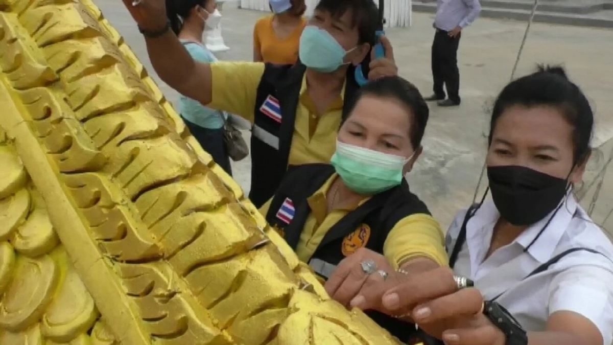 ทำบุญติดเกล็ด \"พญานาค 4 ตระกูล\" วัดศรีศรัทธาธรรม สมุทรสงคราม