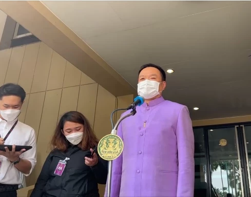 เลี้ยง "พรรคร่วมรัฐบาล" เย็นนี้ "นายกรัฐมนตรี" ประเมินท่าทีทางการเมือง