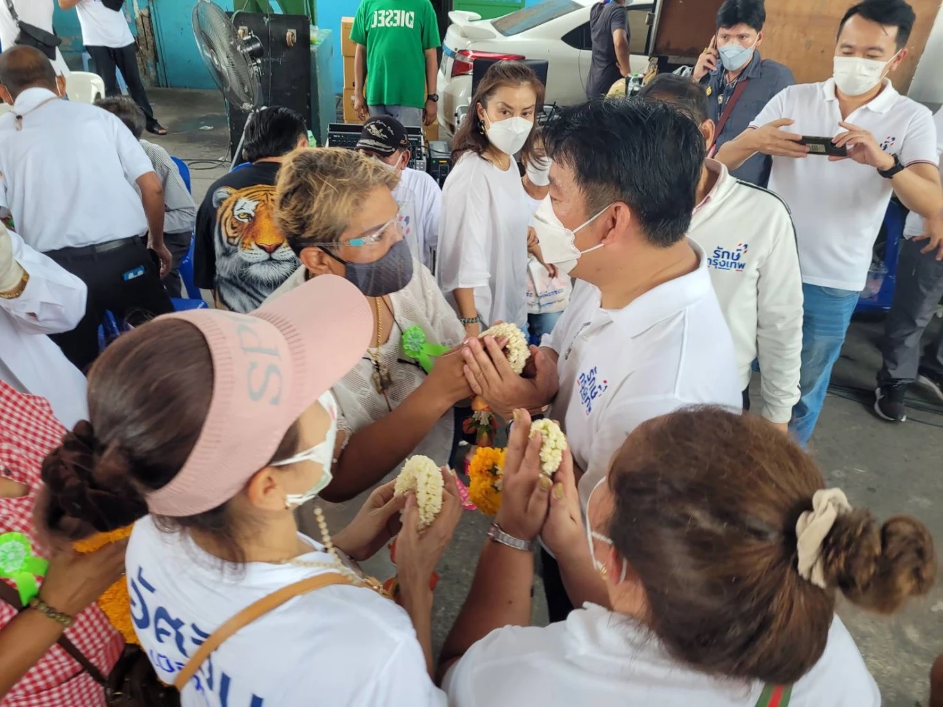 ชาวบ้าน หนุน บิ๊กต่ายเลขา "กลุ่มรักษ์กรุงเทพ" นั่งเก้าอี้ สก.เขตคลองเตย