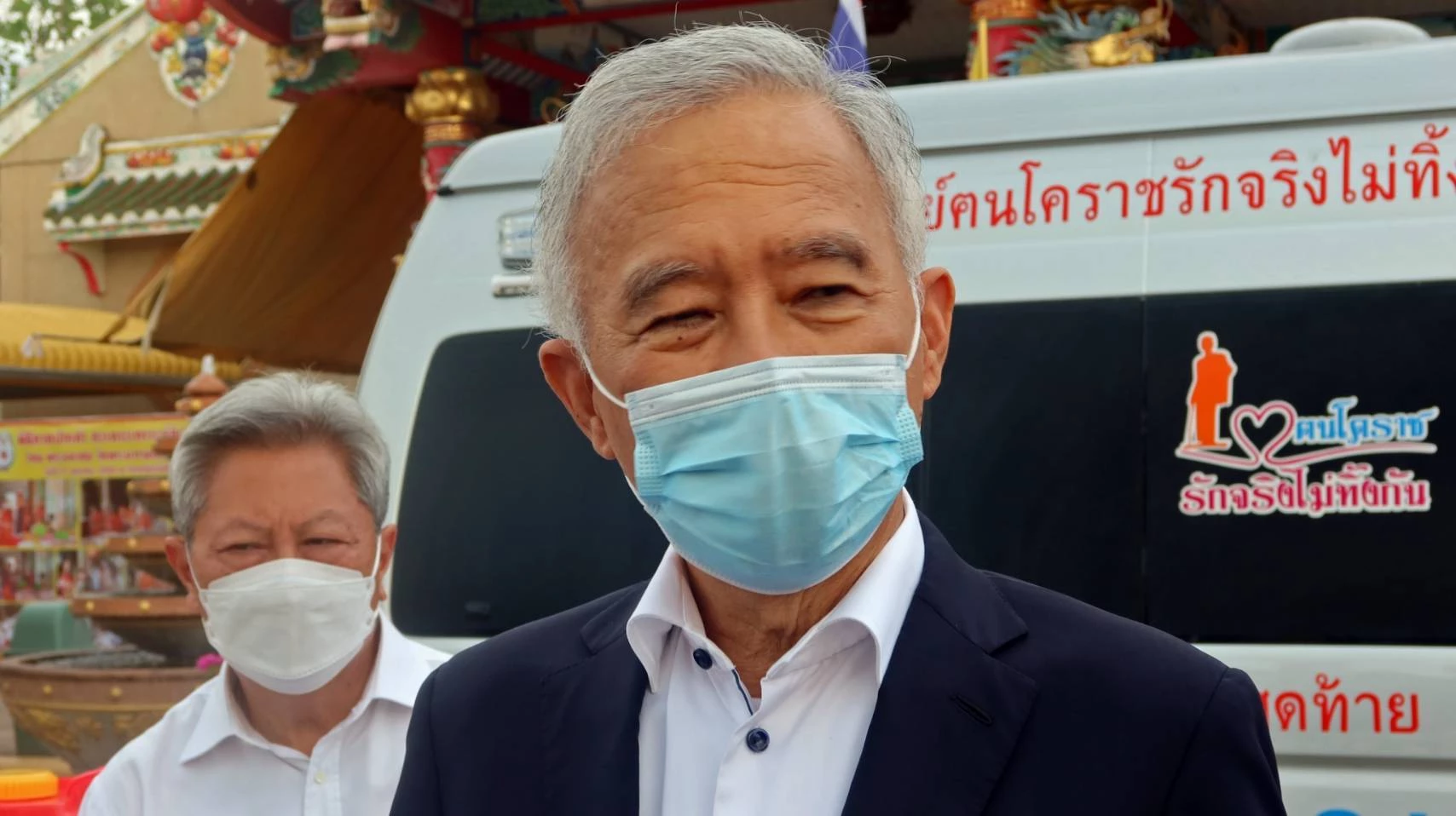 "สุวัจน์" มองการเมืองเหมือนค็อกเทล-ชม "อุ๊งอิ๊ง" คนรุ่นใหม่มีความพร้อม