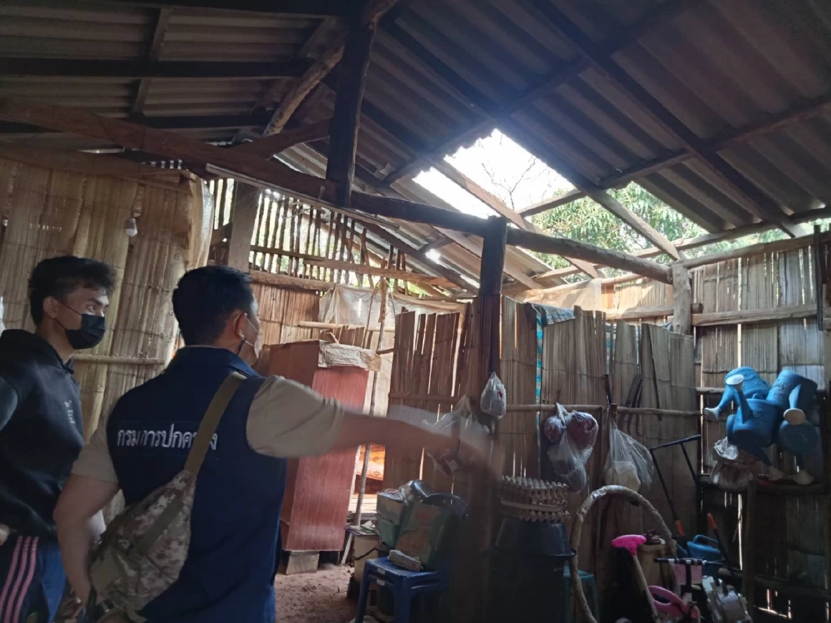 จนท. น่าน - เชียงราย เร่งช่วยเหลือพื้นที่เดือดร้อน "พายุฝนฟ้าคะนอง"