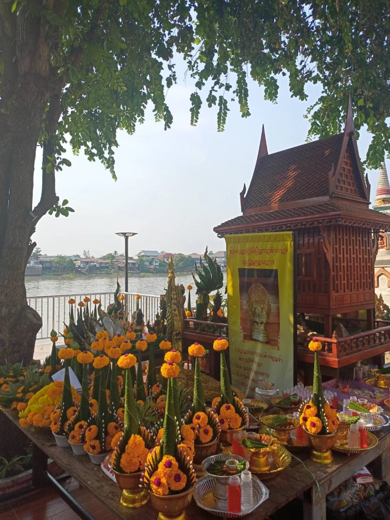 ศรัทธาแห่งพญานาควัดทรงกุศล "เศียรพ่อปู่พญาอนันตนาคราช" อายุกว่า 1,000 ปี