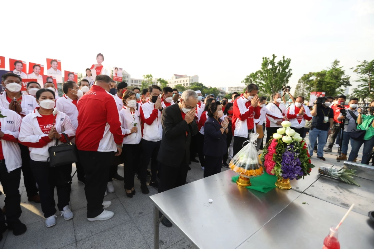 "เพื่อไทย" จัดเต็ม ส่งทีมผู้สมัคร "ส.ก." ชิงสนาม "เลือกตั้ง" กทม. 50 เขต