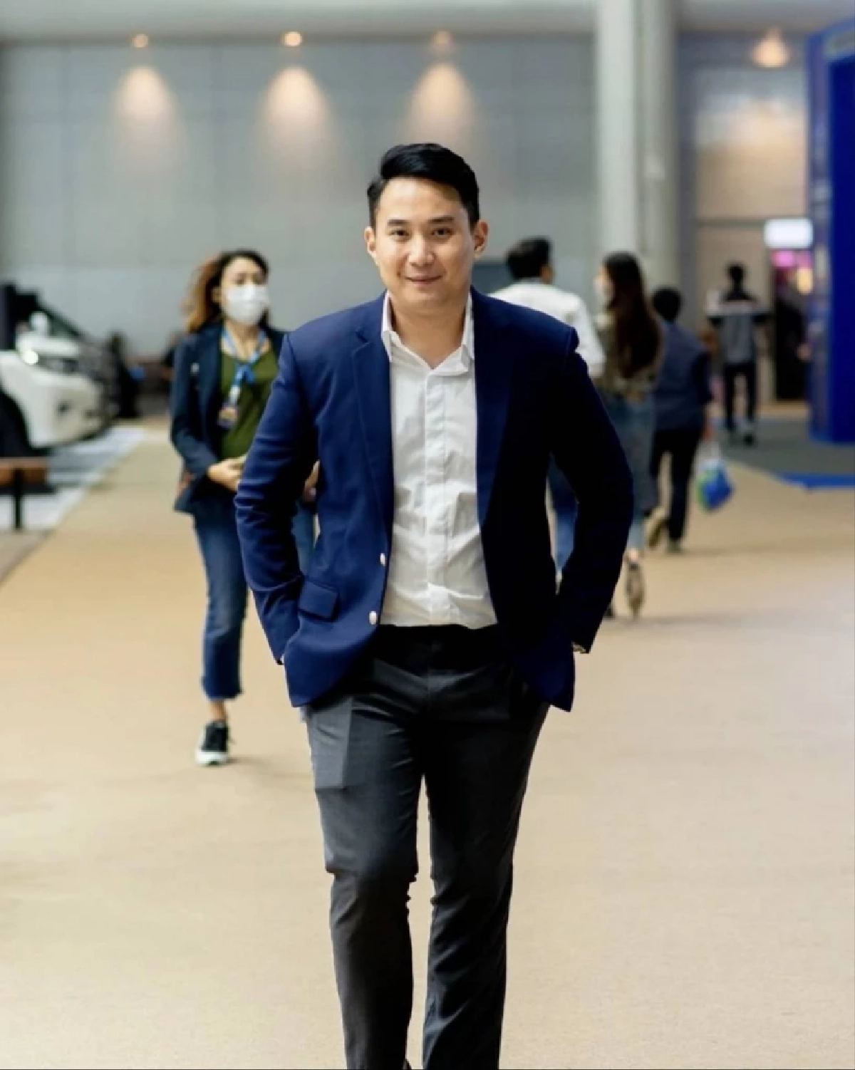 จับตา 16 มี.ค. "ไฮโซปอ" - "โรเบิร์ต" จะบวชหรือไม่? หลังบรรยากาศวัดเป็นแบบนี้