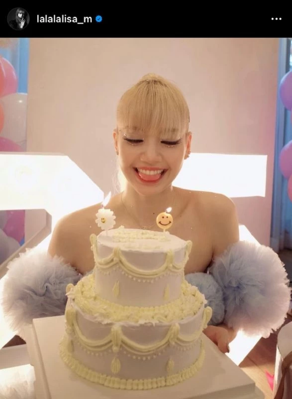 "ลิซ่า" สวยสุดใจ พร้อมฉลองวันเกิด 25 ปี ที่บ้านเกิด ค่ำคืนนี้