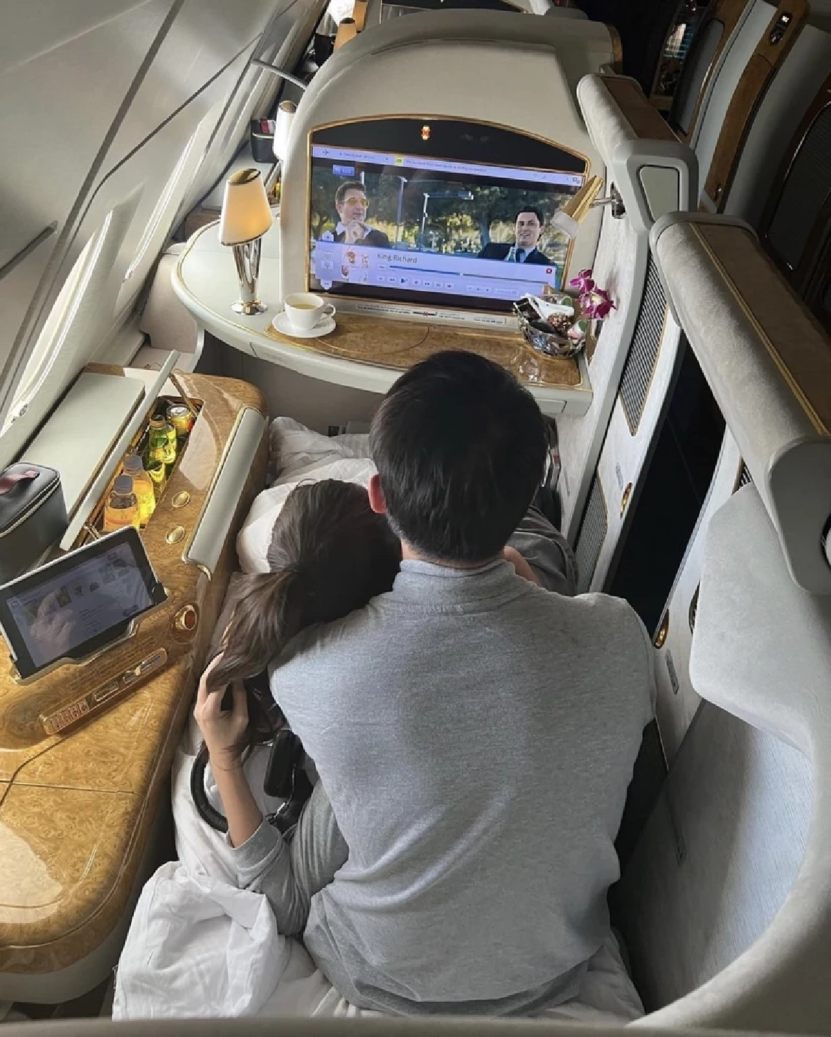 ส่องเครื่องบินที่ "ศรีริต้า-กรณ์" นั่งไปฮันนีมูน รอบ 2 หรูหรา ไฮโซมาก