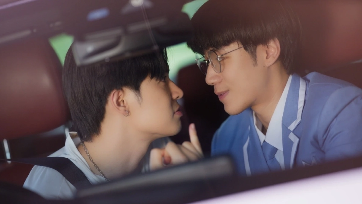 เกิดอะไรขึ้น \"บิลลี่ ภัทรชนน และ เฮง อัศวฤทธิ์ \" พระเอกซีรีส์ดัง ถูกสะกดรอยตาม
