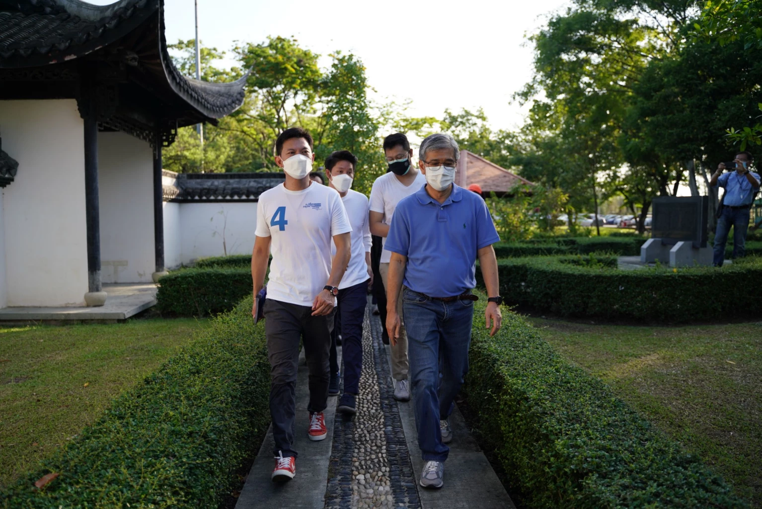 สองผู้สมัครฯ "ผู้ว่าฯกทม." ลงพื้นที่  "หาเสียงเลือกตั้ง" คึกคัก