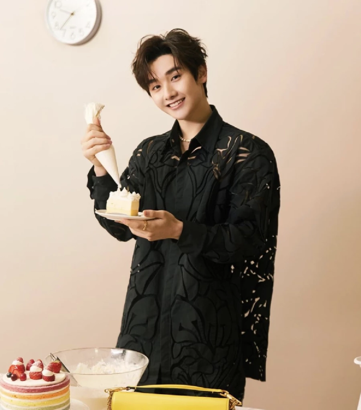 "นาย-แพทริค-เนเน่"ไม่ลืมแผ่นดีแม่ หยิบชุดไทยส่งต่อ เทศกาลสงกรานต์