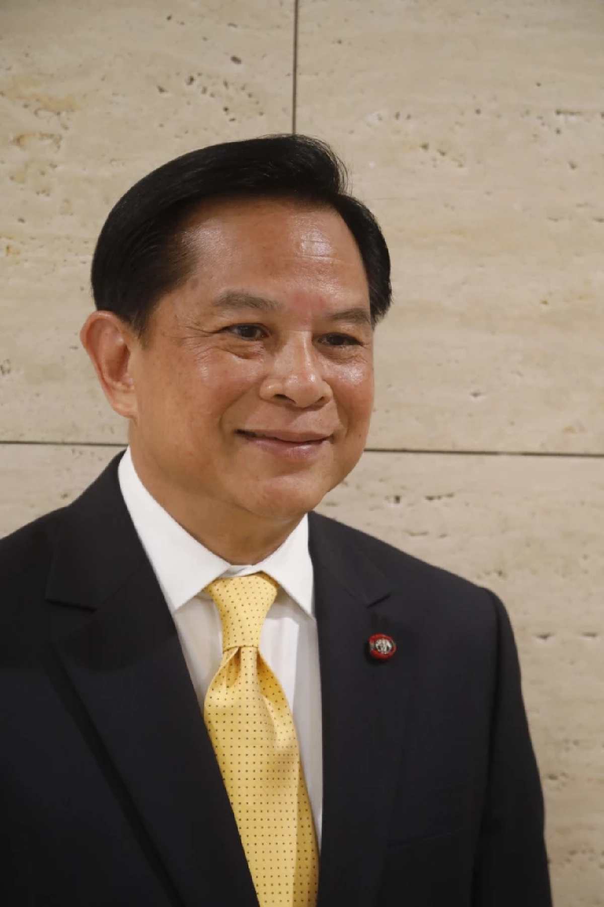 "พีระพันธ์ุ" ลา "พลังประชารัฐ" หลังจบค่าโง่ "โฮปเวลล์"