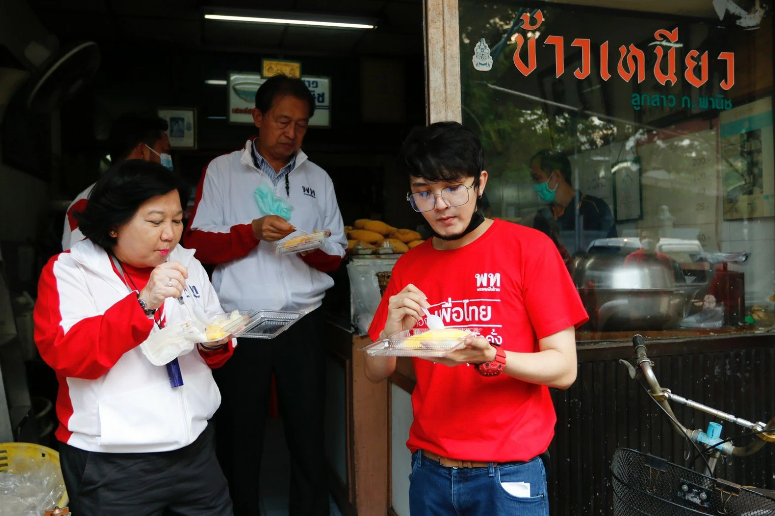"ข้าวเหนียวมะม่วง" เป็นเหตุสังเกตได้ เพื่อไทยดัน "Soft power" 50 เขต