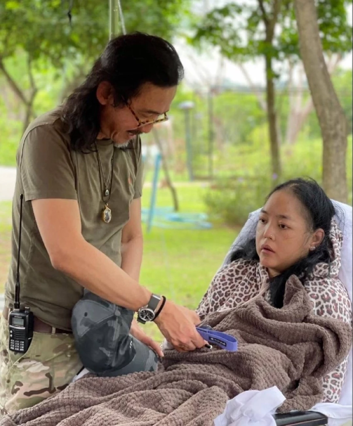 ห่วง "คุณหญิงแมงมุม"และสามี ติดโควิดทั้งคู่ บีบหัวใจต้องแยกกันรักษาตัว