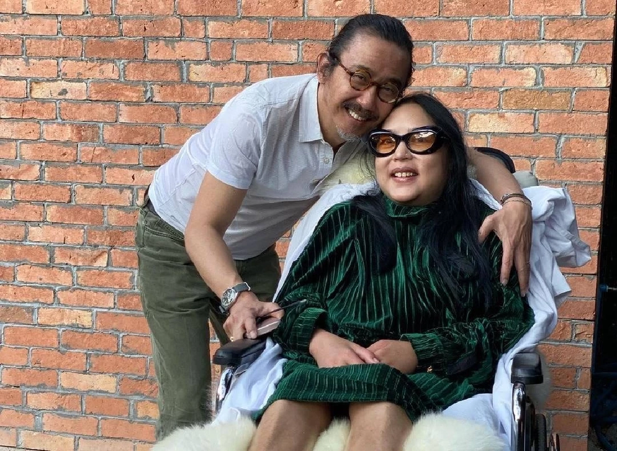 ห่วง "คุณหญิงแมงมุม"และสามี ติดโควิดทั้งคู่ บีบหัวใจต้องแยกกันรักษาตัว