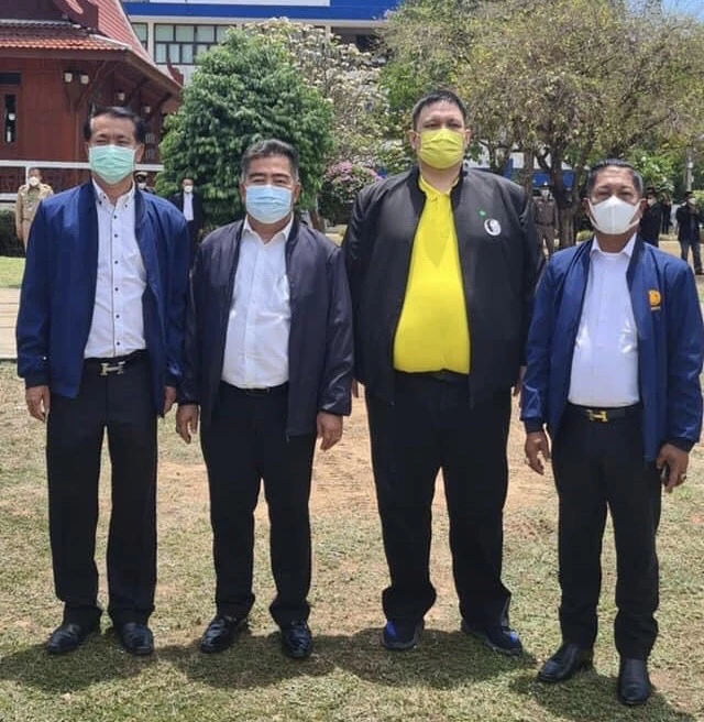 ไผ่ ลิกค์ นำทีม ส.ส.เศรษฐกิจไทย ต้อนรับ พล.อ.ประวิตร ที่ จ.พิจิตร