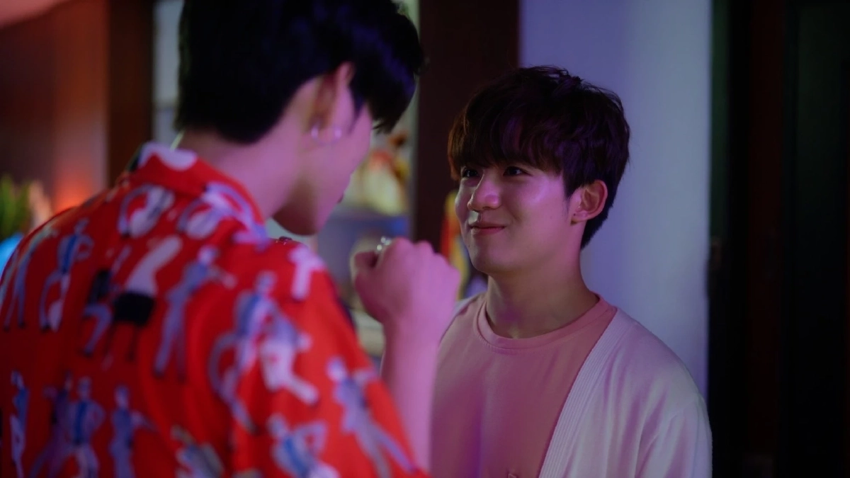 เกิดอะไรขึ้น \"บิลลี่ ภัทรชนน และ เฮง อัศวฤทธิ์ \" พระเอกซีรีส์ดัง ถูกสะกดรอยตาม