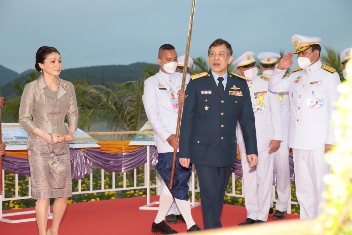 ในหลวง-พระราชินี ทรงเปิดโครงการจัดหาน้ำบาดาลอันเนื่องมาจากพระราชดำริ
