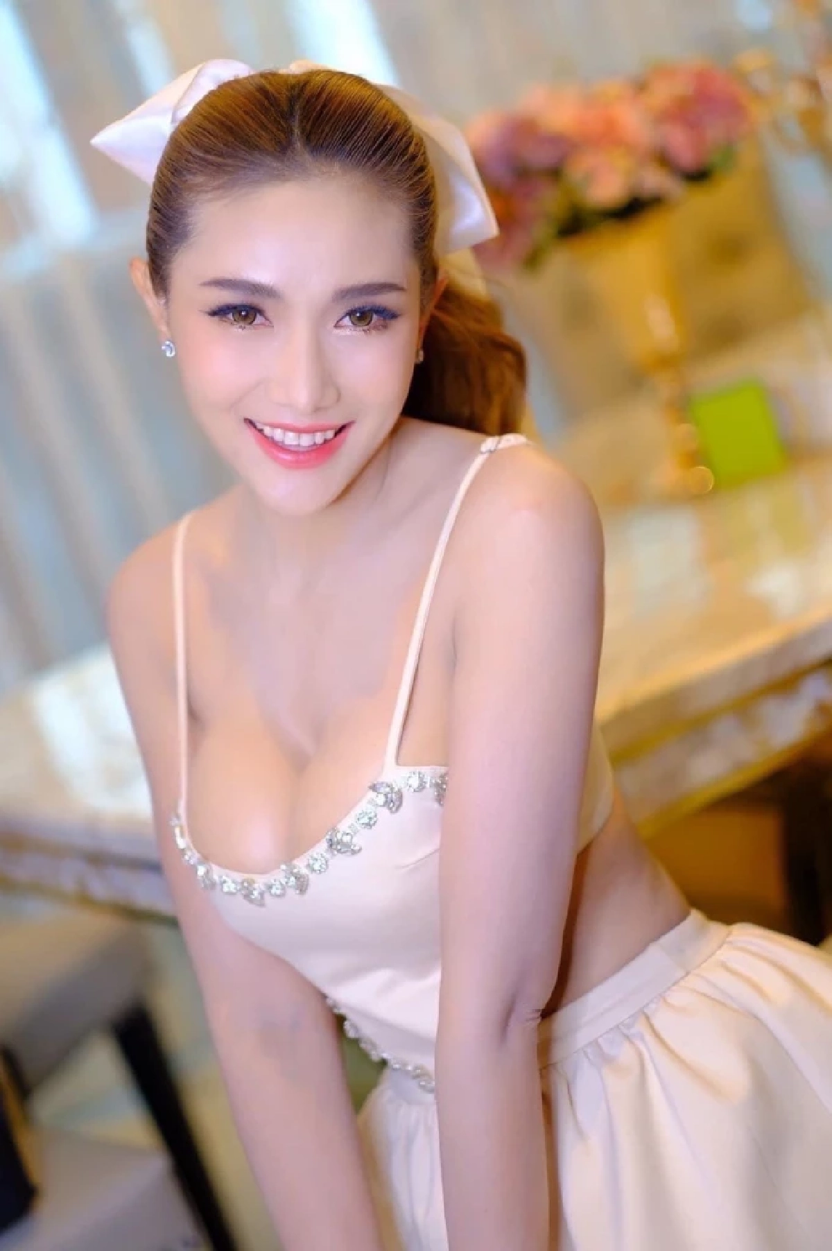 "ใบเตย กัญญาพัชร์" เจอดราม่าหนัก ควักเงิน 5 พัน เหมาเพลง เต้นในน้ำ