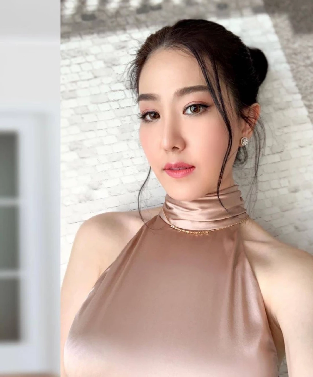 "ฝ้าย นิชานันท์" อวดโมเมนต์โรแมนติก แฟนหนุ่มนอกวงการคุกเข่าขอแต่งงาน