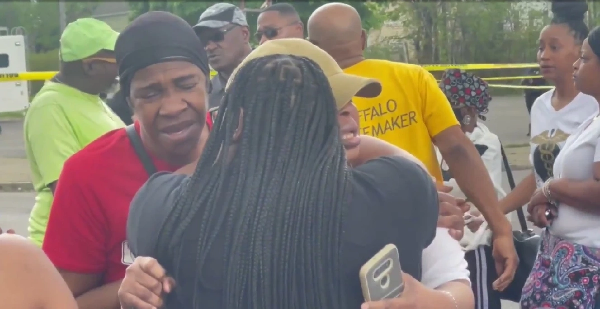 โจ๋มะกันสังหารหมู่ 10 ศพคาซูเปอร์มาร์เก็ต ไลฟ์ผลงานนองเลือด คาดปมเกลียดชัง