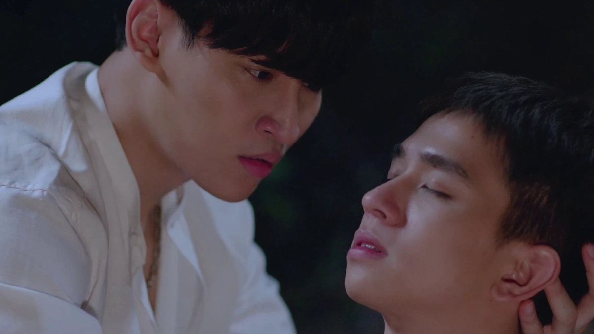 "โอห์ม-ฟลุ้ค" สาดเสน่ห์เหลือร้าย "เลิฟ@นาย" แรงติดทวิตเตอร์