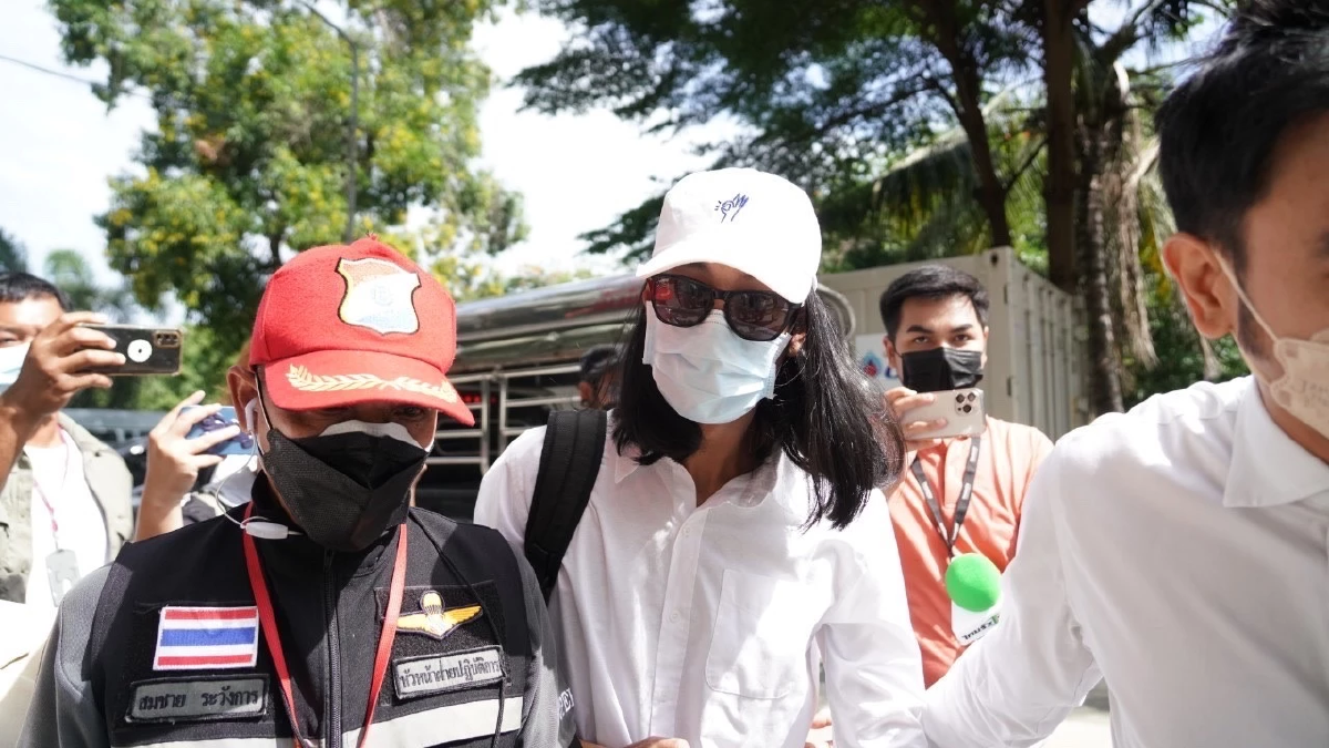 \"เบิร์ด เทคนิค\" แฟนหนุ่มของ \"แตงโม\" เดินทางมารับร่างแล้ว คาดนำแหวนมาสวมให้