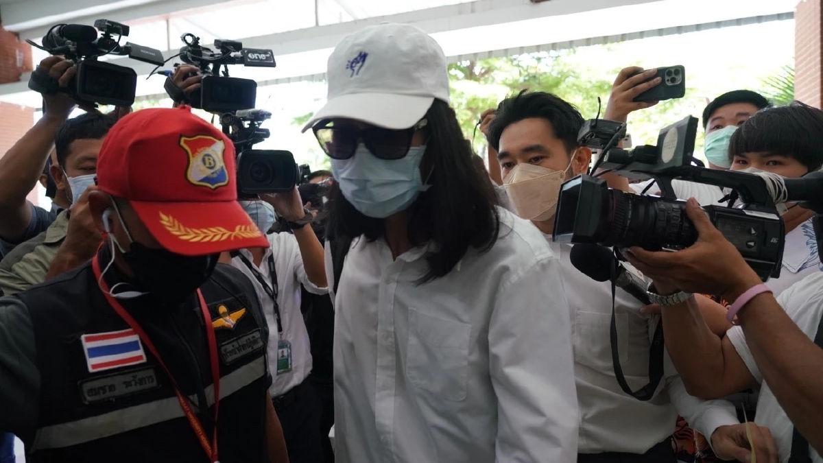\"เบิร์ด เทคนิค\" แฟนหนุ่มของ \"แตงโม\" เดินทางมารับร่างแล้ว คาดนำแหวนมาสวมให้