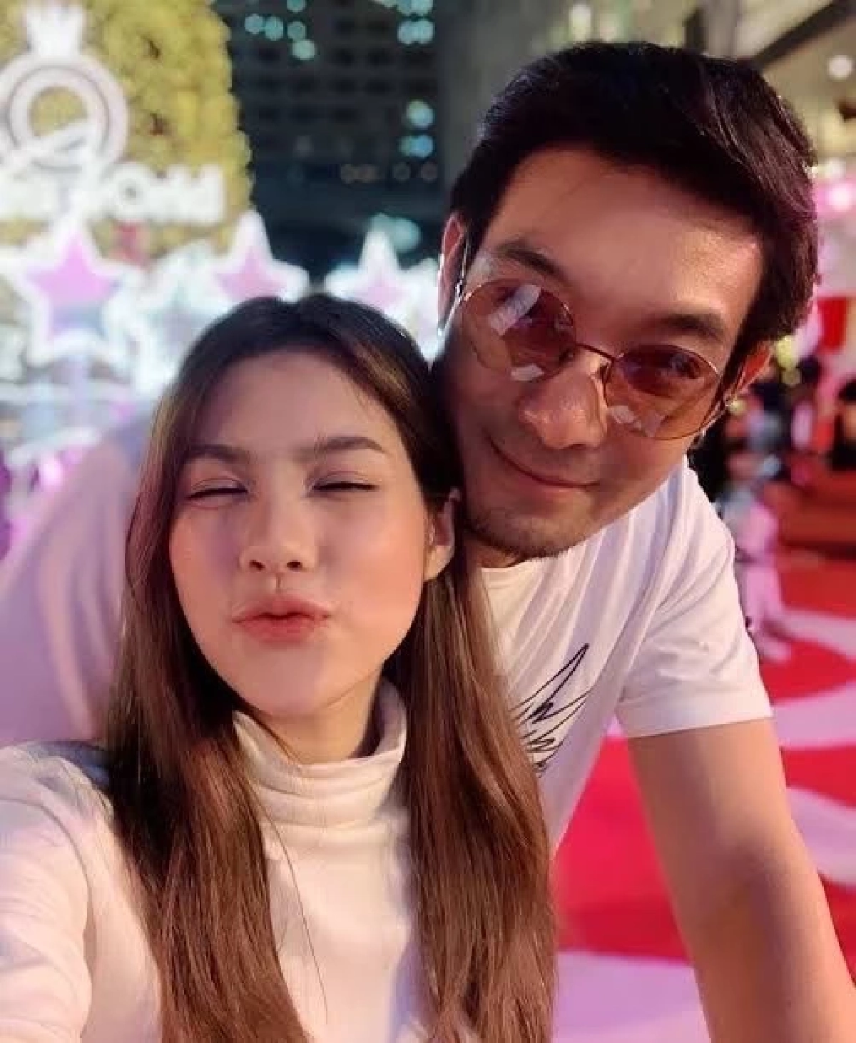 ก่อนมีข่าวเตียงหัก "จีน่า" เมีย "โอ๊ต" โพสต์อยากขับรถชนตาย ขณะลูกอยู่ด้วย