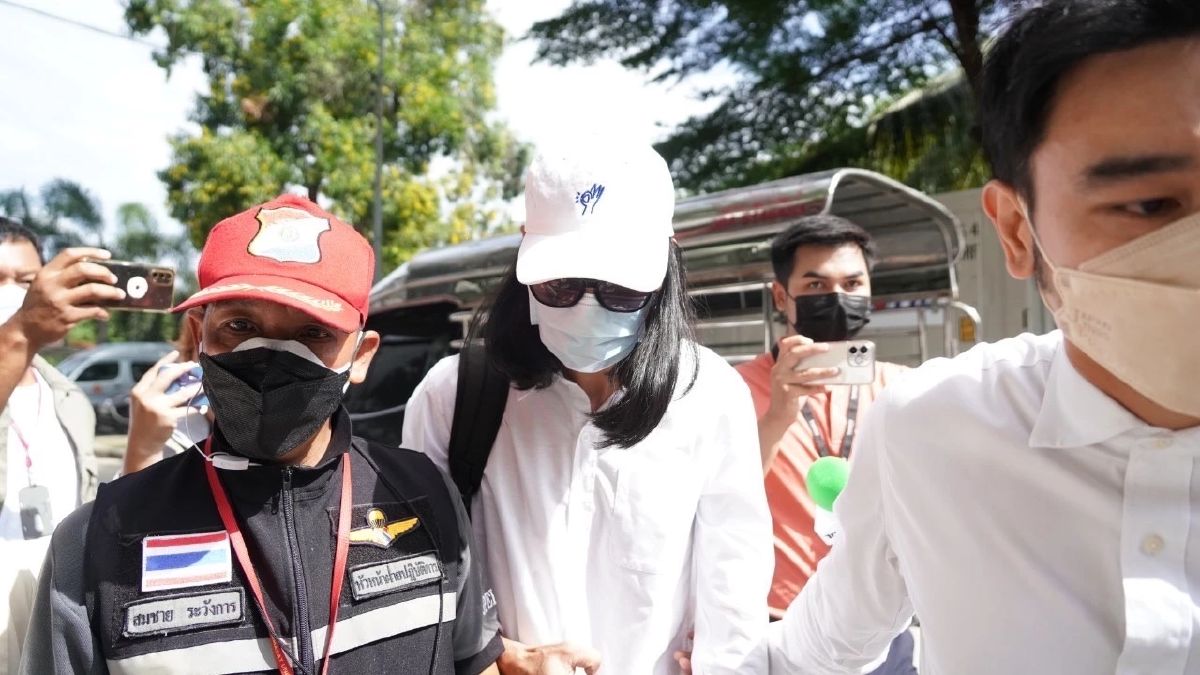 \"เบิร์ด เทคนิค\" แฟนหนุ่มของ \"แตงโม\" เดินทางมารับร่างแล้ว คาดนำแหวนมาสวมให้