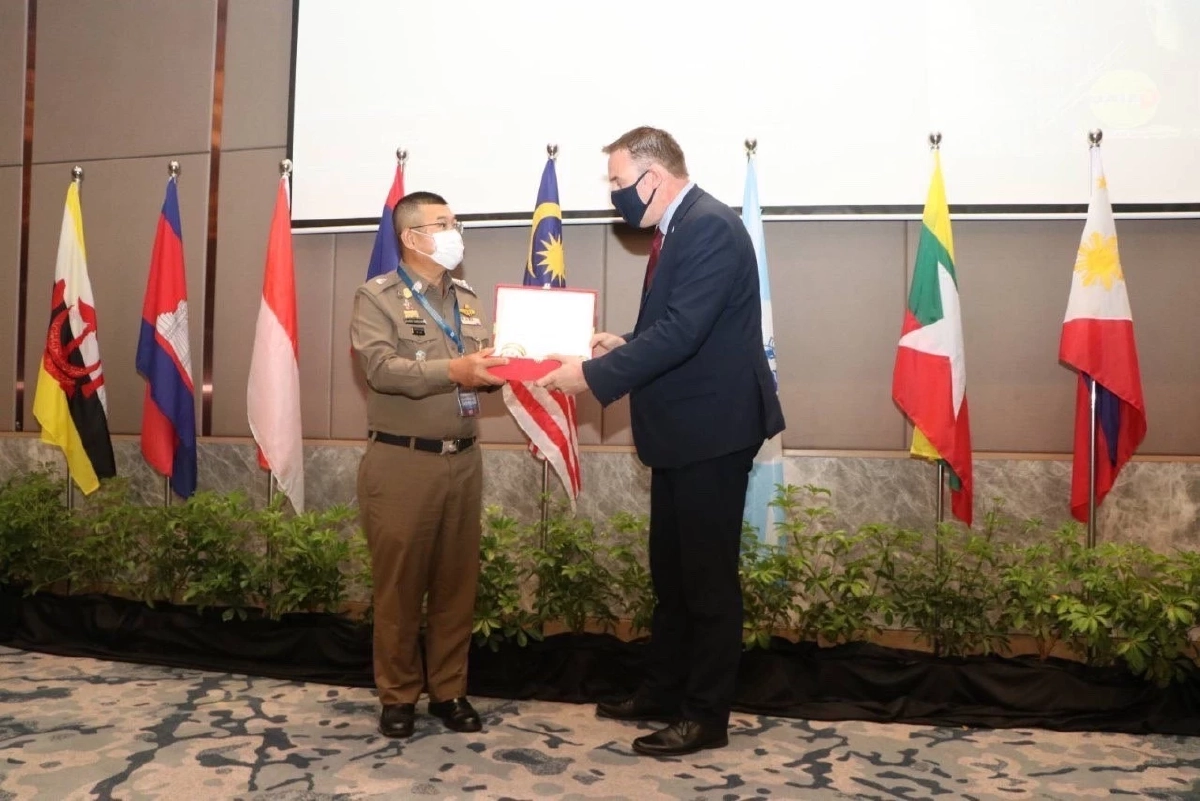 "บิ๊กเด่น" รอง ผบ.ตร.จับมือตำรวจสากล หารือแนวทางปราบปรามโจร "ออนไลน์"