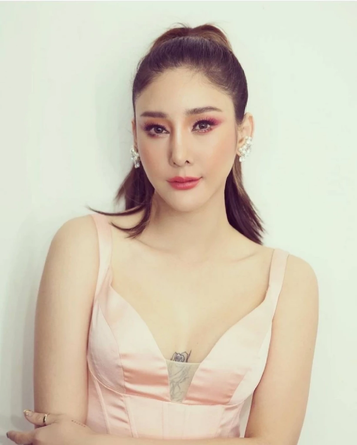 เอาแล้ว "ทนายเดชา" ลั่น เตรียมจัดการคนปล่อยรูป "แตงโม" หลังจบงาน แบบนี้?