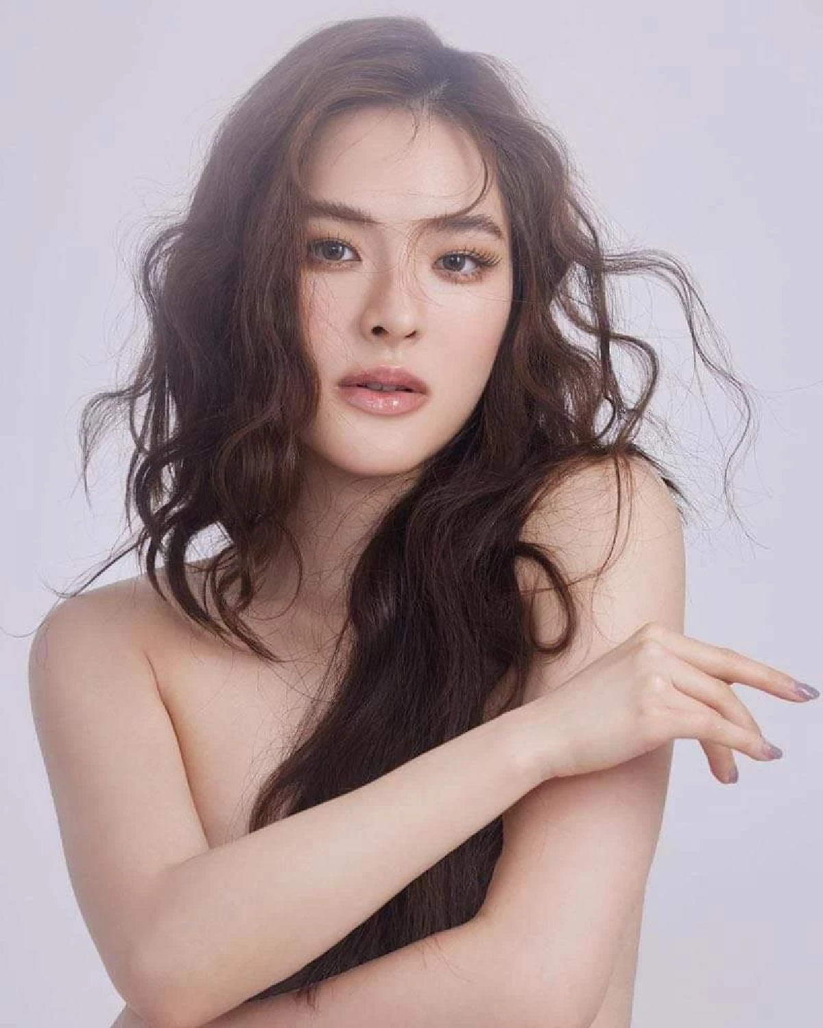 หัวใจจะวาย "ปันปัน สุทัตตา" ถ่ายแบบเป็นเทพวีนัส ใช้เพียงผมปกปิดเรือนร่าง