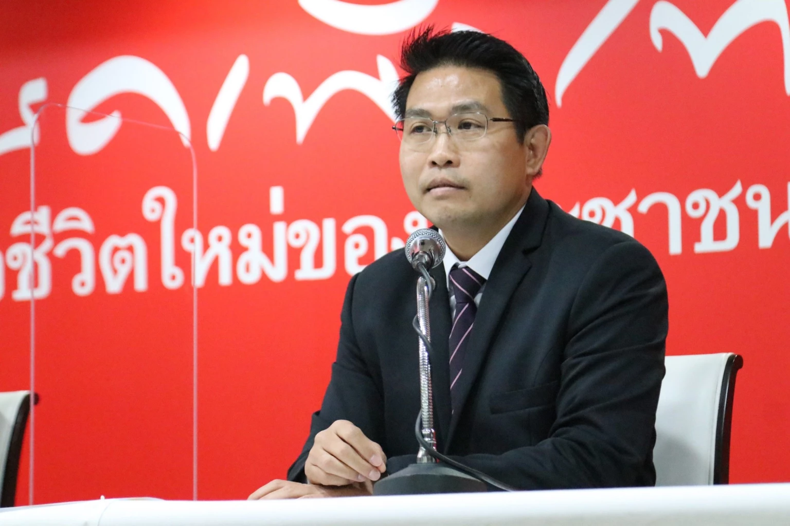 เพื่อไทยชี้ "สลากออนไลน์" แก้ปัญหา "ขายสลากเกินราคา" แต่กระทบผู้ค้า รายย่อย