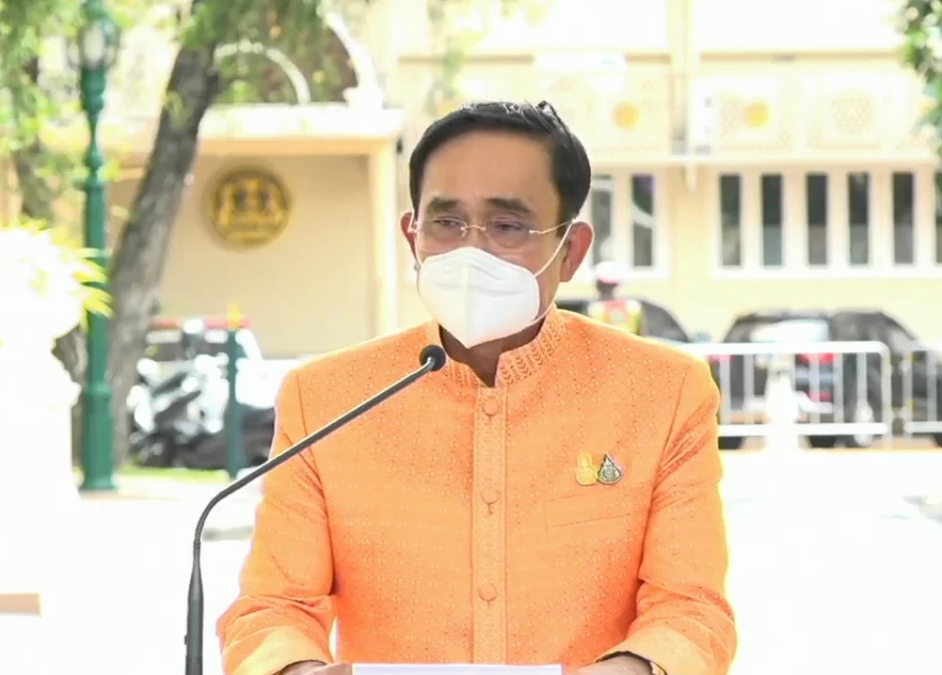 โยนหินถาม "ประยุทธ์ "กับข่าวยึดหัวหาด "พลังประชารัฐ"