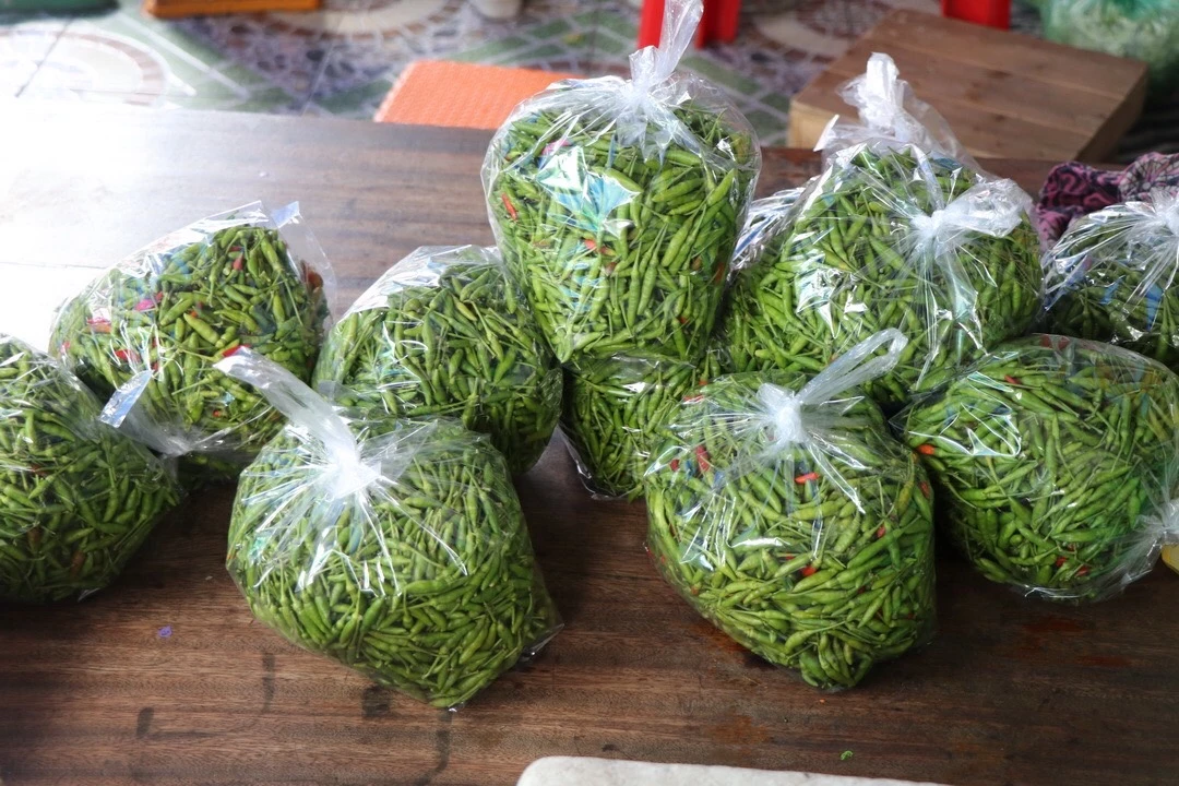 ชอบเผ็ด ๆ กินเต็มที่ 