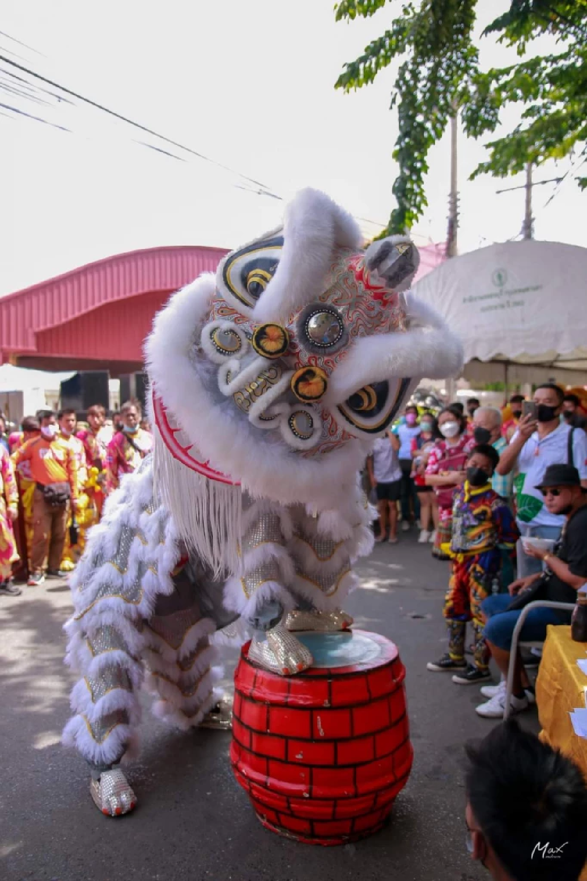 งานสืบสานประเพณี \"สรงน้ำ\" หลวงปู่เส่ง วัดกัลยาณ์