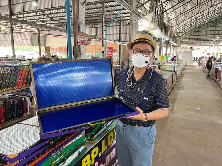 ออนไลน์ขาย "สลาก 80 บาท " ของรัฐ กระทบ "อาชีพขายล็อตเตอรี่"