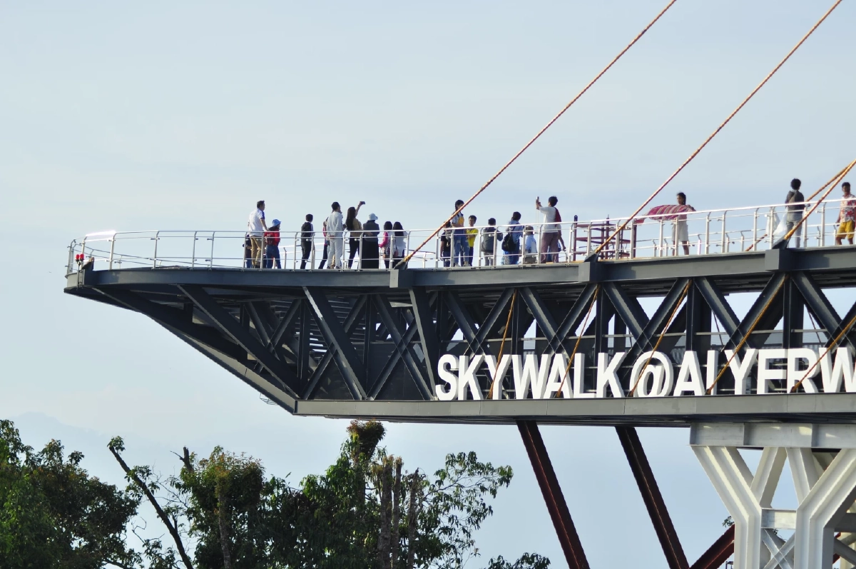 หยุดยาว 3 วัน "เบตง" ใต้สุดแดนสยามท่องเที่ยวคึกคัก 