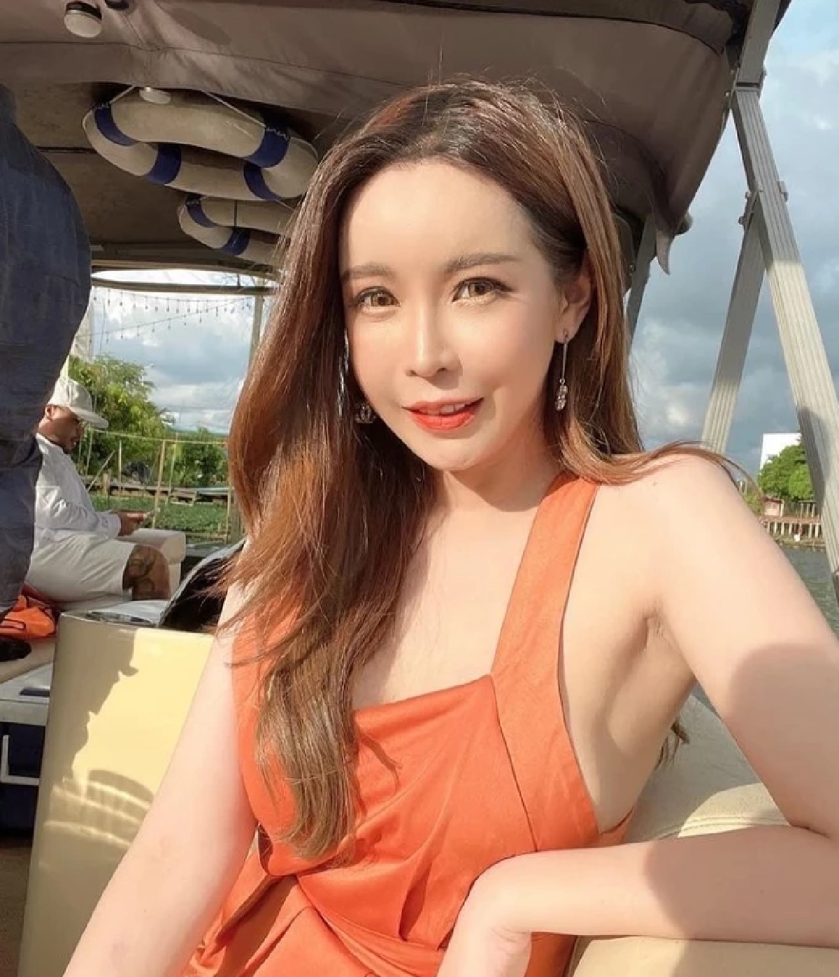 ดังได้ ดับได้ \"ออฟฟี่ แม็กซิม\" ชีวิตพัง ไม่เหลือ เคยคิดสั้น ใช้เงินวันละล้าน