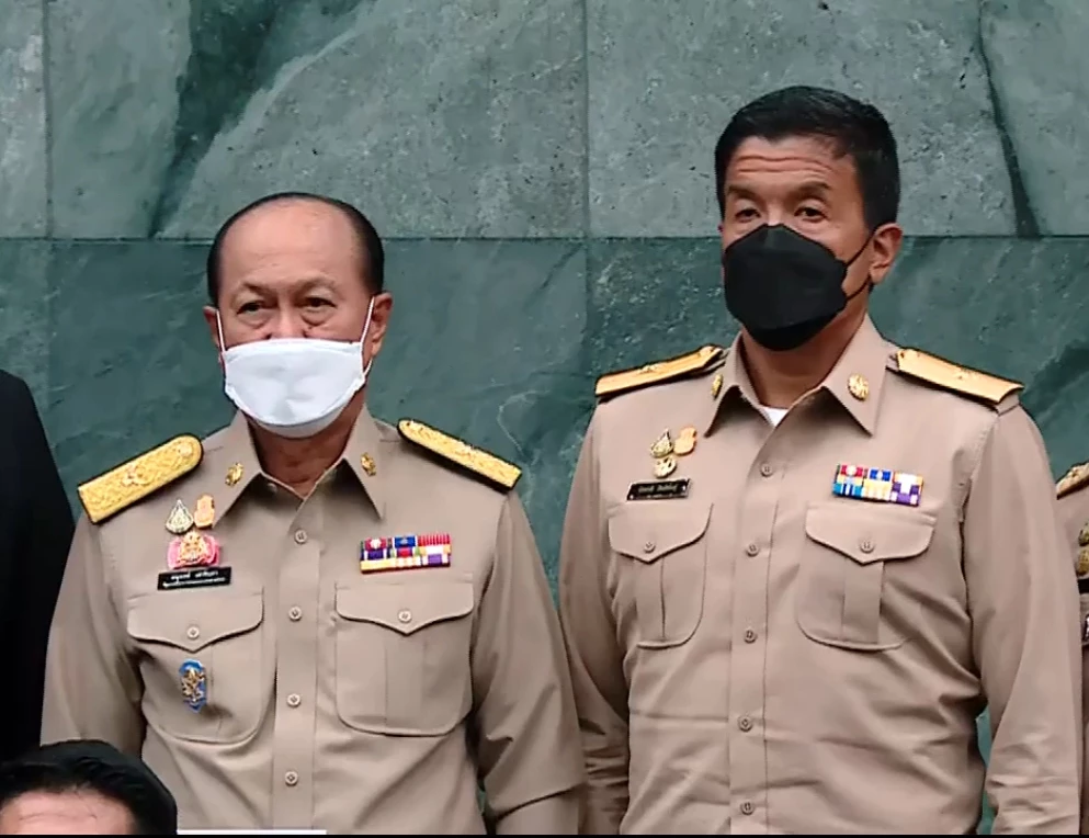ประชุม "สภากรุงเทพมหานคร" เลือก "ส.ก." เพื่อไทย นั่งแท่นประธานสภาฯ