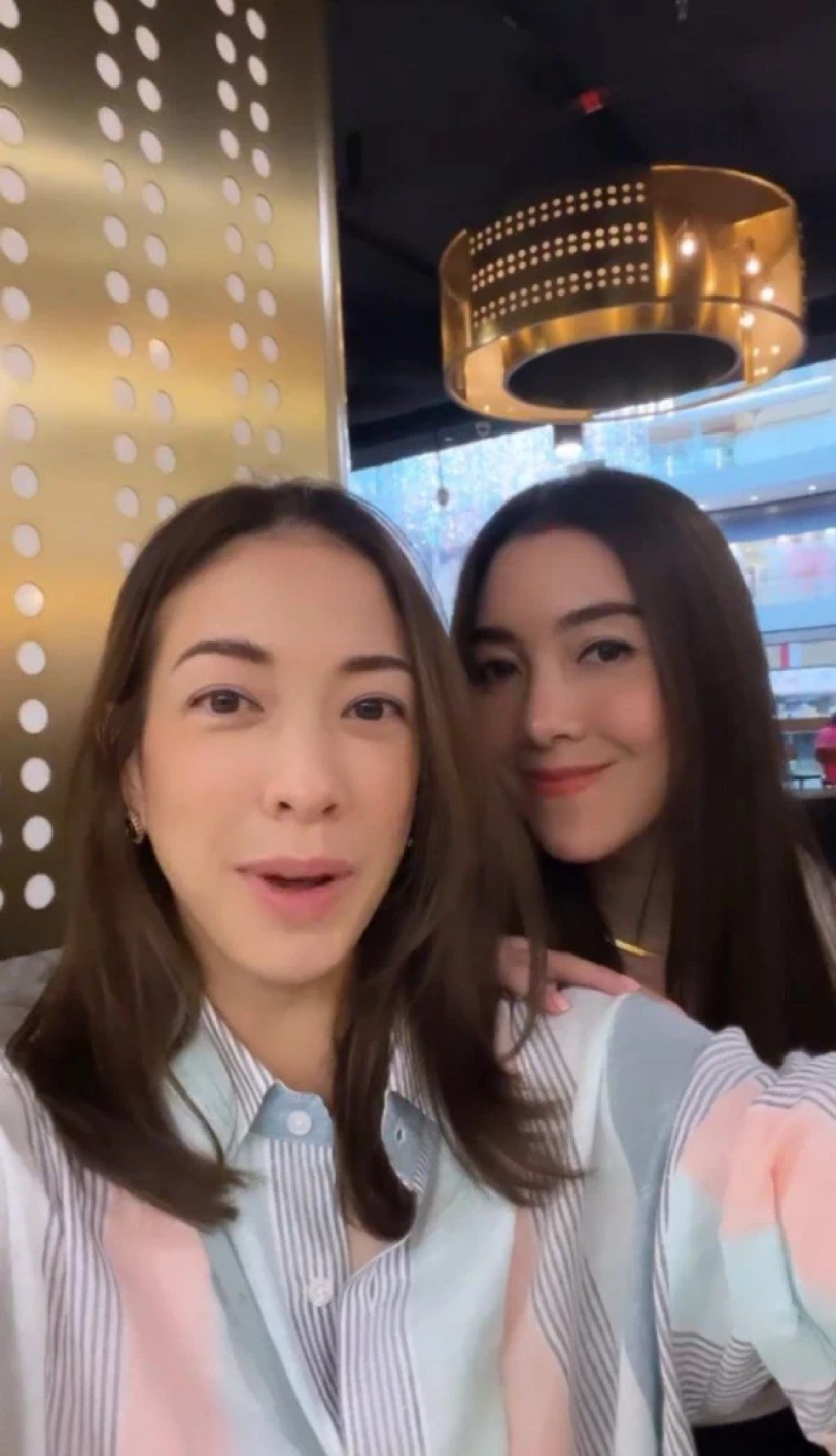 "วุ้นเส้น" รีวิวนมแม่ ปั๊มจากอก "แป้ง อรจิรา" รสชาติเป็นยังไงนะ