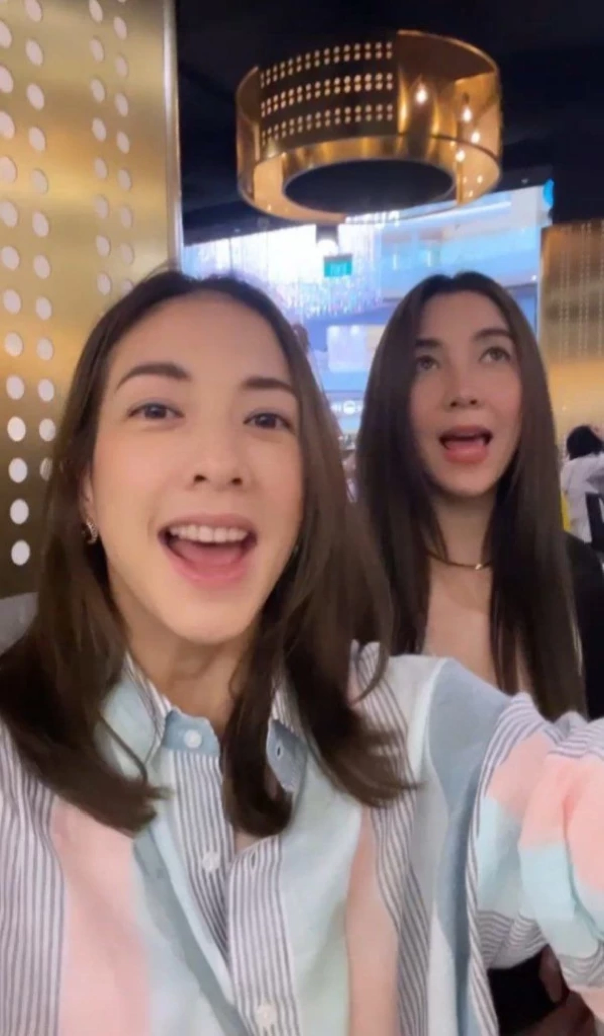 "วุ้นเส้น" รีวิวนมแม่ ปั๊มจากอก "แป้ง อรจิรา" รสชาติเป็นยังไงนะ