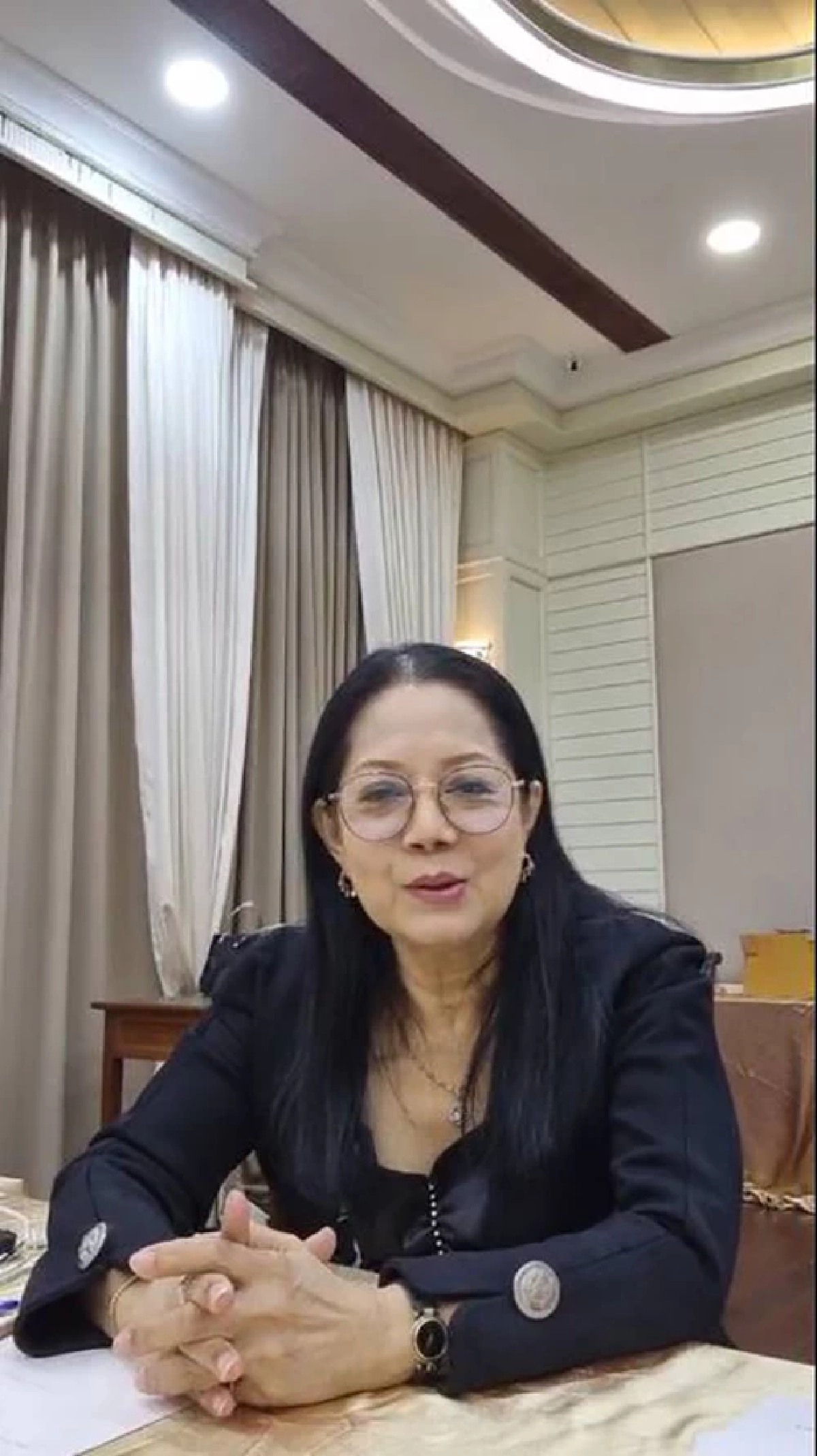 "อัจฉริยะ" ฉะแรงถึง "ส.ส.เต้" ลั่นไม่มีวันกลับไปทำงานด้วยแต่กับ "แม๊" โอเค